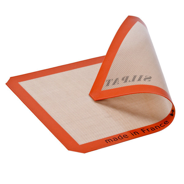 Silpat Baking Mat • قاعدة سيلبات للفرن حجم متوسط - plantnmore