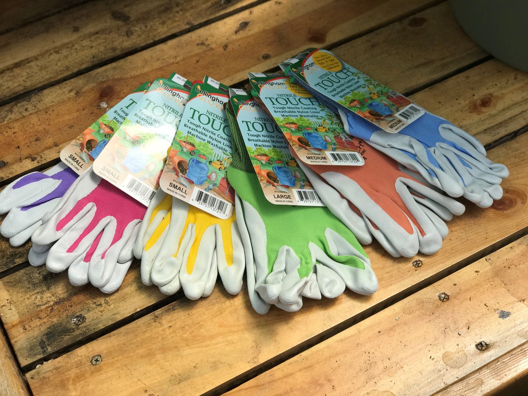 Small Nitrile Touch Gloves • قفاز النايتريل الخفيف حجم صغير - plantnmore